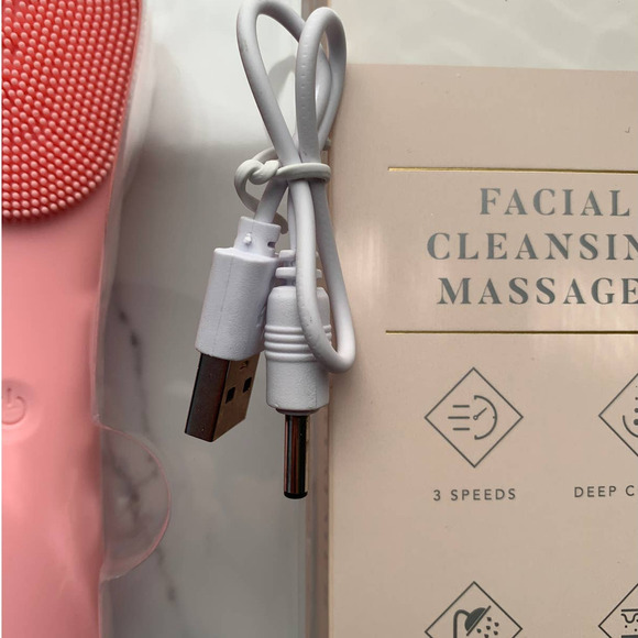 BNIB | Catherine Malandrino‎ Facial Cleansing Messager - Picture 3 of 8